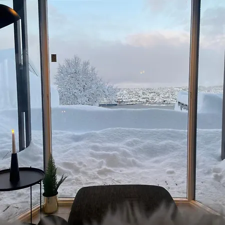 Spectacular Views And A Great Atmosphere 아파트 *