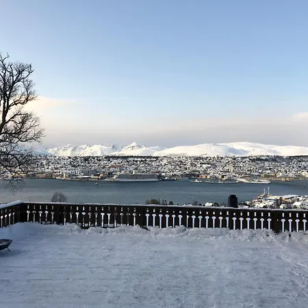 Spectacular Views And A Great Atmosphere * 特罗姆瑟