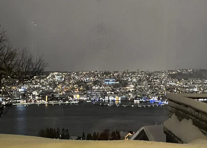 Spectacular Views And A Great Atmosphere * 特罗姆瑟